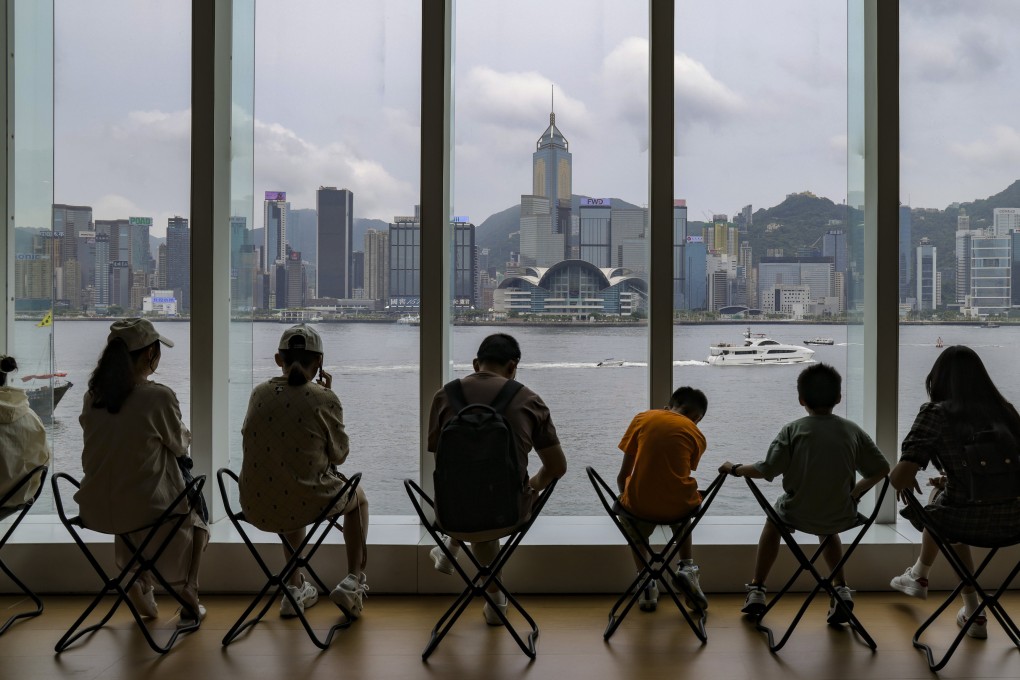 A view of Victoria Harbor from the window at the Hong Kong Museum of Arts in Tsim Sha Tsui. Photo: Jelly Tse