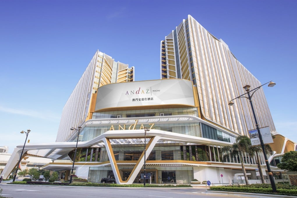 Andaz Macau’s excellent location offers convenient access to the resort’s wonderful amenities and attractions. Additionally, it serves as a gateway to the remarkable tourism and MICE facilities of Galaxy Macau.