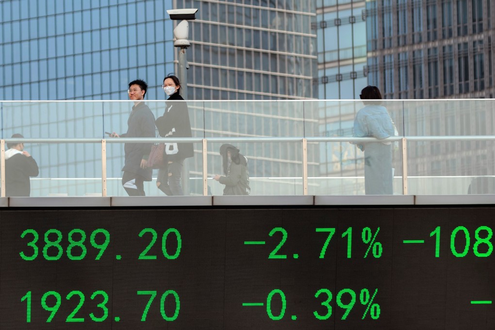 China’s securities markets are looking less attractive to foreign capital as uncertainty in the overall economy flows downward. Photo: EPA-EFE