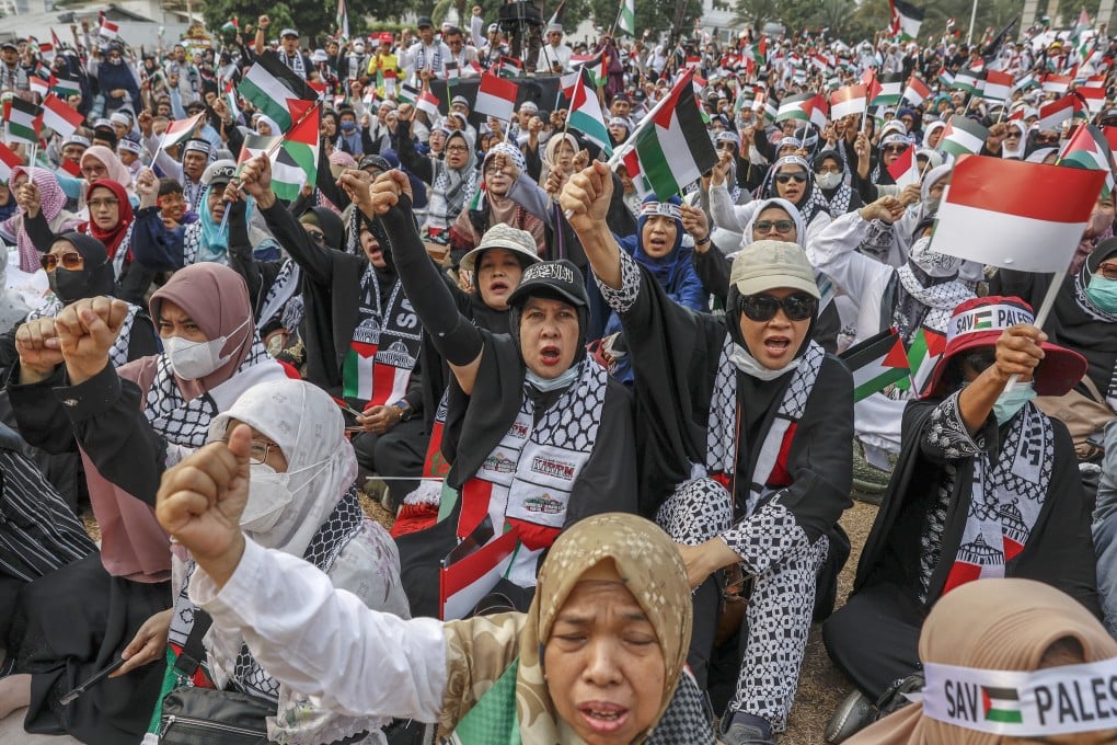 Indonesia’s top Islamic clerical body issued a fatwa on Friday calling for a boycott of goods and services from companies that support Israel. Photo: EPA-EFE