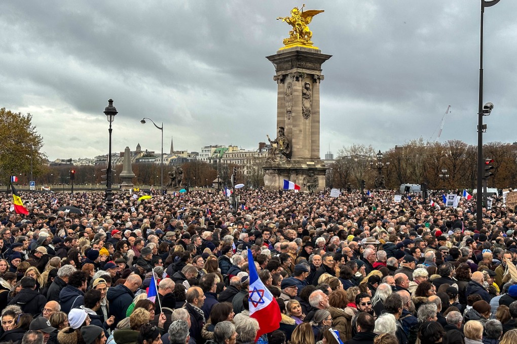 People take part in a rally against anti-Semitism in Paris, France on Sunday. Photo: Le Pictorium via Zuma Press / dpa