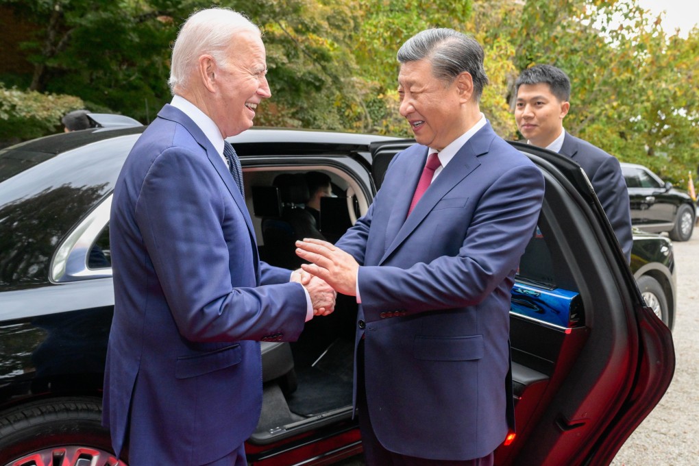 US President Joe Biden escorts Chinese President Xi Jinping to his car to bid him farewell after their talks in the Filoli estate in Woodside, south of San Francisco, California, on November 15. Photo: EPA-EFE