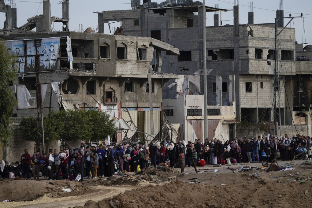 Palestinians flee to the southern Gaza Strip. Israel and Hamas announced a deal on Wednesday allowing at least 50 hostages and scores of Palestinian prisoners to be freed, during a four-day truce. Photo: AP
