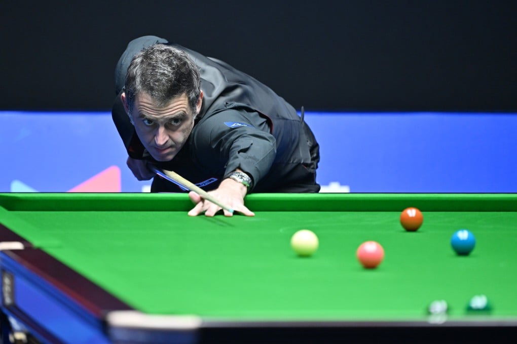 Ronnie O’Sullivan competes at the World Snooker International Championship in China’s Tianjin Municipality on, November 11, 2023. Photo: Xinhua