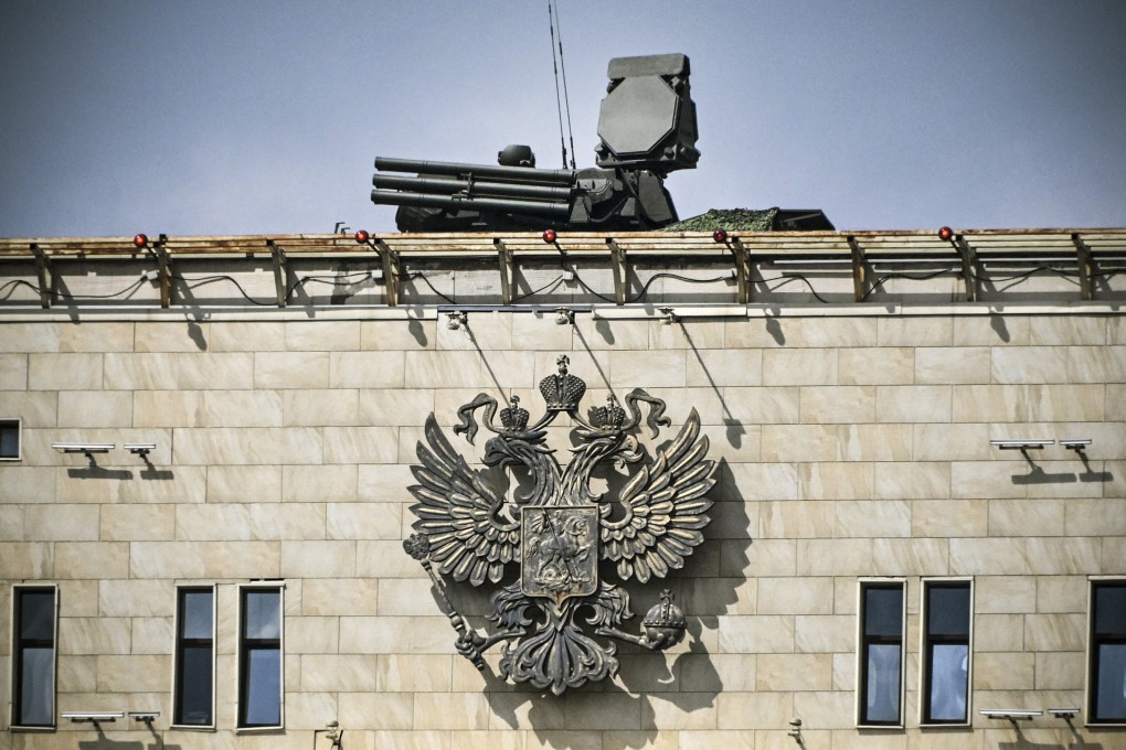 Russia’s defence ministry headquarters in Moscow, with a Pantsyr S-1 air defence missile system on the roof. Photo: AFP / Getty Images / TNS
