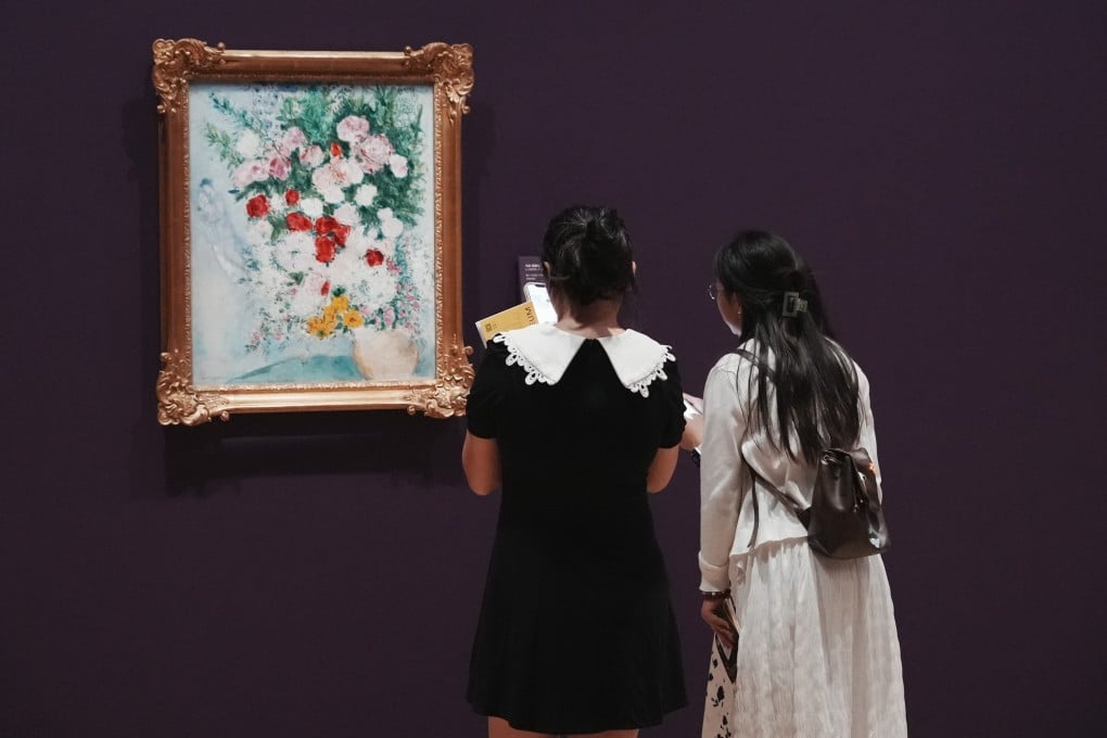 The exhibition ‘Nothing Still About Still Lifes: Three Centuries of Floral Compositions’ at Nanjing;s Deji Art Museum features more than 100 modern and contemporary artworks, including (above) “Les Amoureux au Bouquet de Fleurs” (1935-1937), by Marc Chagall. Photo: Deji Art Museum