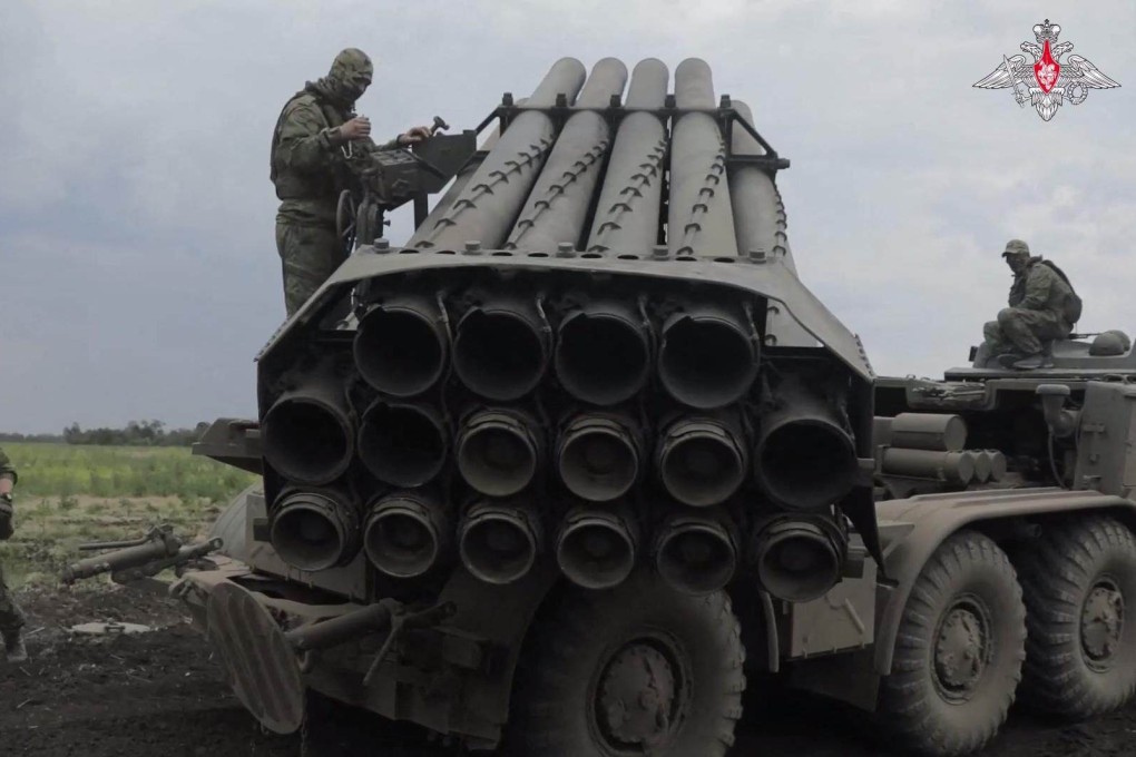 Russian troops prepare to fire artillery in an undisclosed area allegedly in Ukraine. Photo: Handout / Russian Defence Ministry / AFP