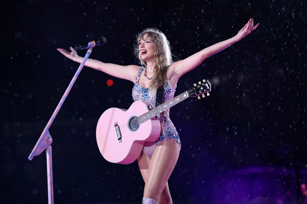 Taylor Swift performs on November 19 at Nilton Santos Olympic Stadium, in Rio de Janeiro, Brazil. Swift doesn’t use the power she has to wake up millions of fans who are driving concert tourism to the risks of climate breakdown. Photo: Getty Images