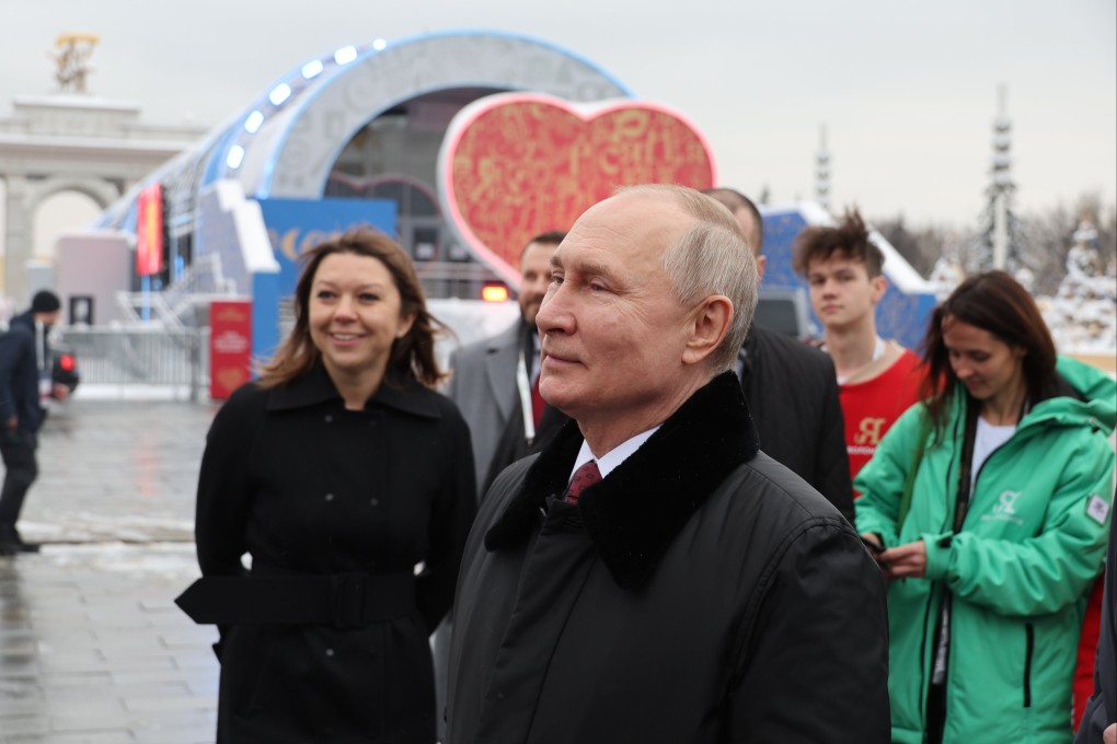 Russian President Vladimir Putin visits the Russia Expo international exhibition and forum at the Exhibition of Achievements of National Economy (VDNKh) in Moscow, Russia on Monday. Photo: EPA-EFE / Mikhael Klimentyev 
 / Sputnik / Kremlin Pool