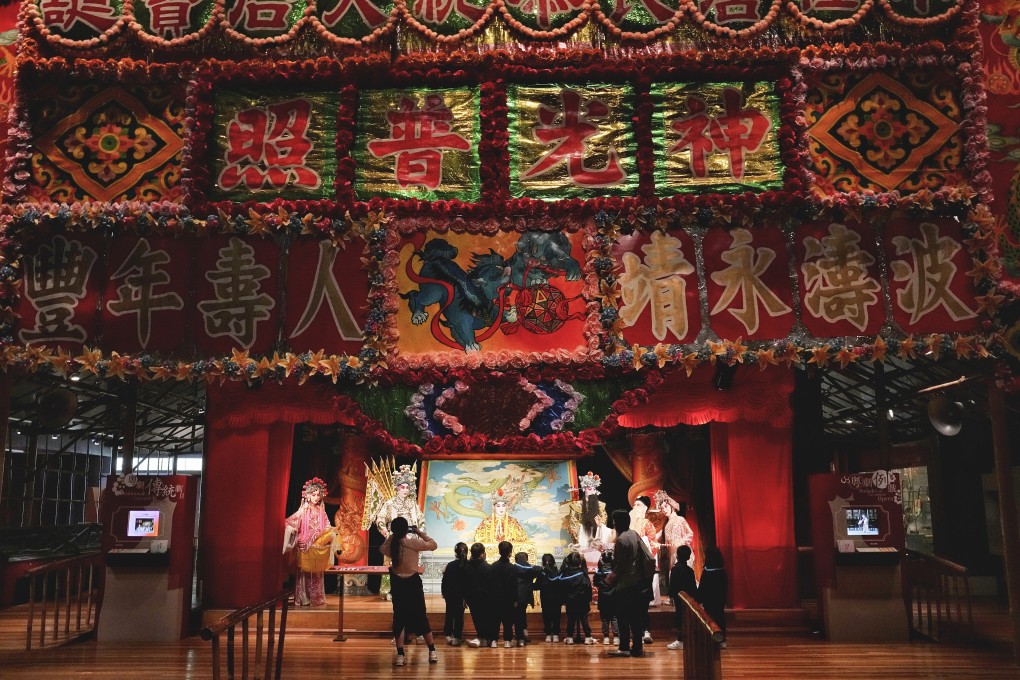 A group of kindergarten pupils view an exhibition about Cantonese opera at the Hong Kong Heritage Museum. Photo: Elson LI