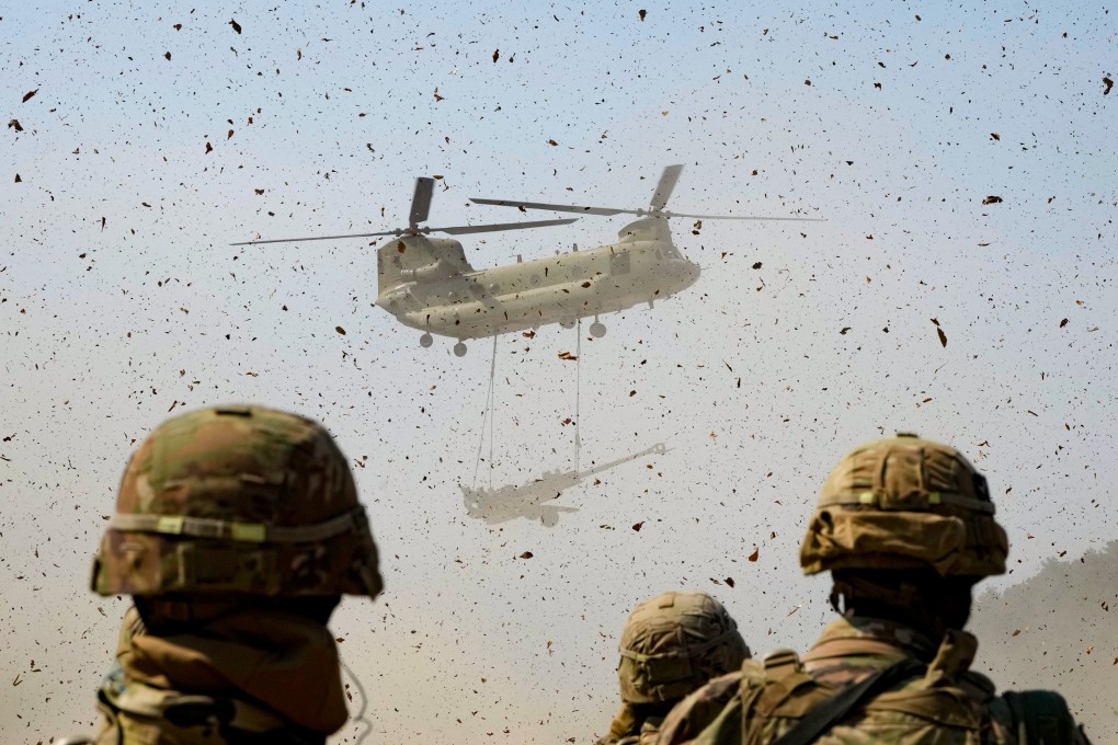 An indictment says that a Taiwanese army pilot met mainland operatives in July to discuss a defection that included stealing a US-made Chinook helicopter. Photo: AP