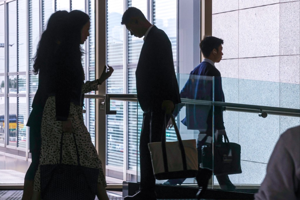 Hong Kong’s Central business district. Only 58 per cent of professionals anticipate a pay rise next year, the survey says. Photo: Jonathan Wong