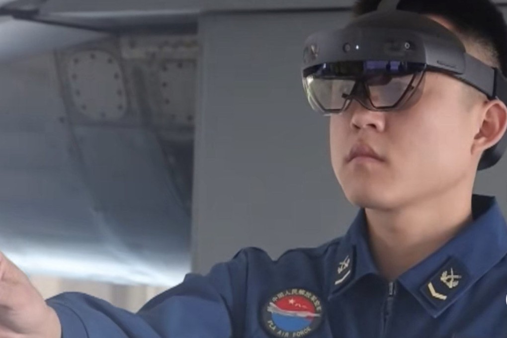 A PLA Air Force member is shown wearing a HoloLens 2 headset in a video clip released by state broadcaster CCTV. Photo: Weibo / CCTV Military Channel