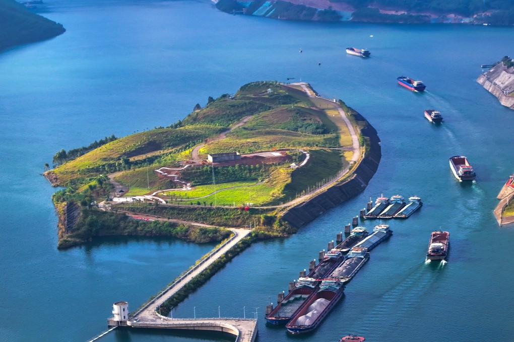 Shipping traffic passes a lock on the Dateng Gorge Water Conservancy project in southern China’s Guangxi Zhuang Autonomous Region. Transport  authorities aim to build a digital network for the country’s higher-quality inland waterways as well as for terminals at major coastal ports. Photo: Xinhua