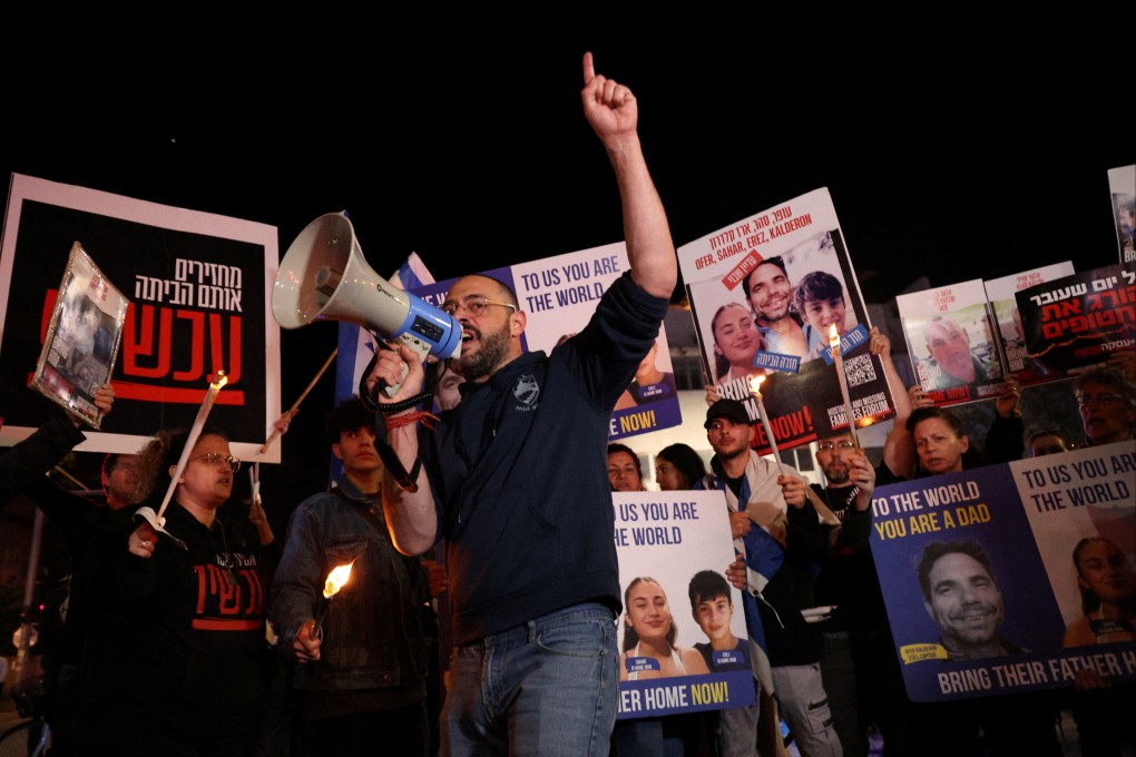 People in Tel Aviv protest following an announcement by Israel’s military that they had mistakenly killed three Israeli hostages being held in Gaza by Hamas. Photo: Reuters