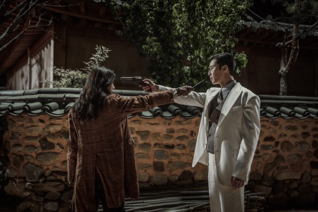 Park Seo-jun (right) as debonair pawnbroker Jang Tae-sang and Han So-hee as scrappy sleuth Yoon Chae-ok, in a still from “Gyeongseong Creature” Part 1. Netflix’s monster drama set in Korea’s colonial era shines where others like it have stumbled. Photo: Lim Hyo Sun/Netflix