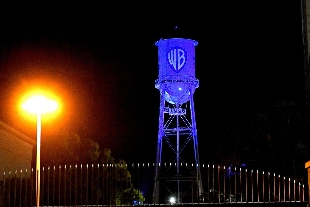 The Warner Bros water tower is lit up in blue, in Burbank, California. Photo: Getty Images/TNS