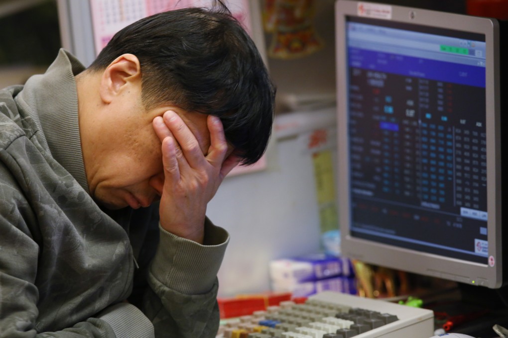 A trader on the floor at the Hong Kong Stock Exchange in 2016. Crises seem to be plaguing the global economy on a regular basis these days, but that is no excuse for policymakers to ignore their responsibilities and hide behind the excuse of “unprecedented events”. Photo: Sam Tsang