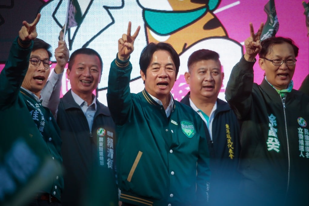 Taiwanese presidential candidate William Lai Ching-te (centre), was urged to abandon his pro-independence stance by his main rival in the island’s first televised debate before the January 13 poll. Photo: EPA