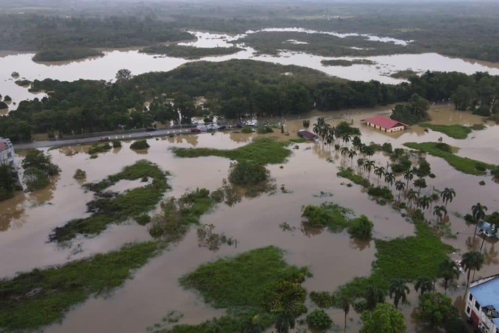 Flooding in Kelantan’s Rantau Panjang town. The meteorological department has warned heavy rains are likely to persist in Kelantan, Terengganu, Pahang and Perak until Wednesday. Photo: Facebook/RantauPanjangPost