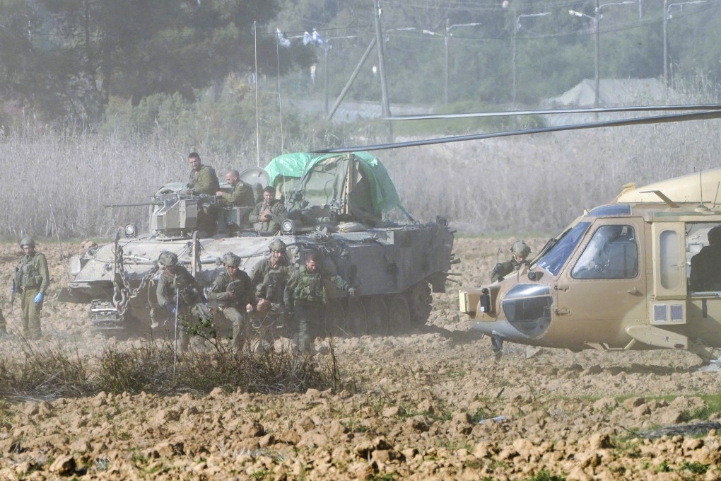 Israeli forces evacuate a wounded soldier from Gaza. Photo: AP