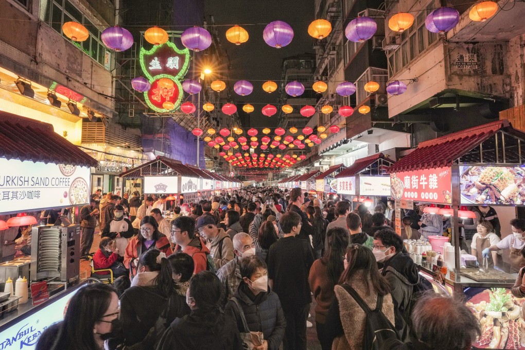 Crowds visit Temple Street night market on December 18. The impact of campaigns such as “Night Vibes Hong Kong” is small and short-lived. Photo: Elson LI