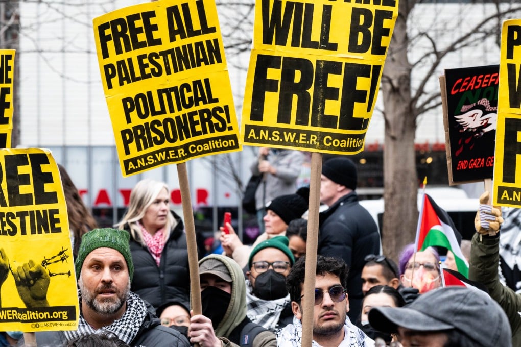 People take part in a pro-Palestine demonstration in New York City. Photo: dpa