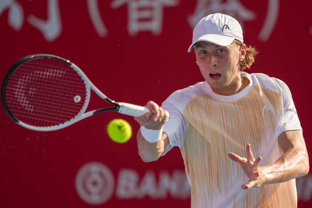 Emil Ruusuvuori hits a return to Sebastian Ofner during their men’s semi-final at the Hong Kong Open. Photo: Eugene Lee