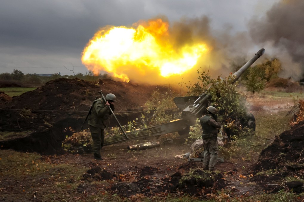 Russian troops fire artillery from their position at Ukrainian troops at an undisclosed location in the Russian-controlled Donetsk region of eastern Ukraine in October 2022. Photo: AP