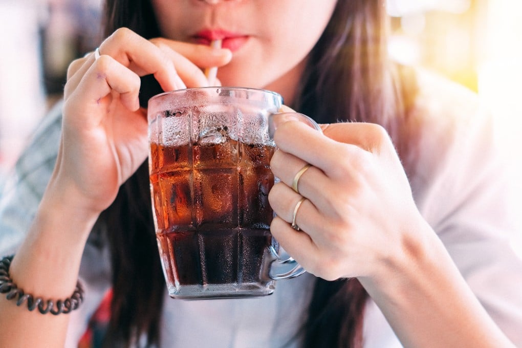 More people are adopting no-alcohol lifestyles or attempting challenges like Dry January but many bars and restaurants still offer little in the way of interesting low-ABV or zero-proof beverages, often resorting to just the usual soft drinks like coke. Photo: Shutterstock