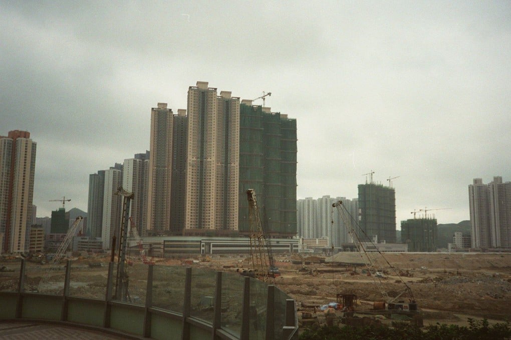 Construction work in 2002 in Tseung Kwan O, the year Li Suet-ping, 50, murdered her husband in the Hong Kong residential district by stabbing him multiple times and pouring boiling oil over him. Photo: Kenneth Ko