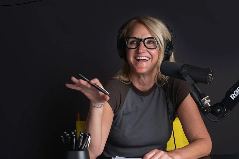 When popular American podcaster, author and motivational speaker Mel Robbins (above) posted an Instagram reel about the “let them” theory in May 2023, it attracted more than 14 million views in a week. We explain her theory. Photo: mel.robbins.com