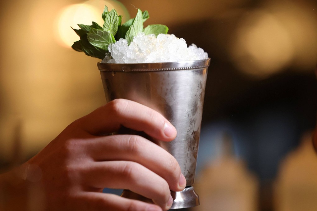 In Riyadh, Saudi Arabia, a pop-up bar is offering non-alcoholic Bellinis and spritzes. The mocktail bar’s success highlights the growing acceptance of more daring alcohol-free drinks even as alcoholic ones remain strictly off-limits in the Gulf kingdom. Photo: AFP