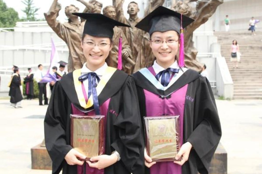 Ma Donghan (left) and Ma Dongxin, who were top students at Tsinghua University. Photo: Guangming Online