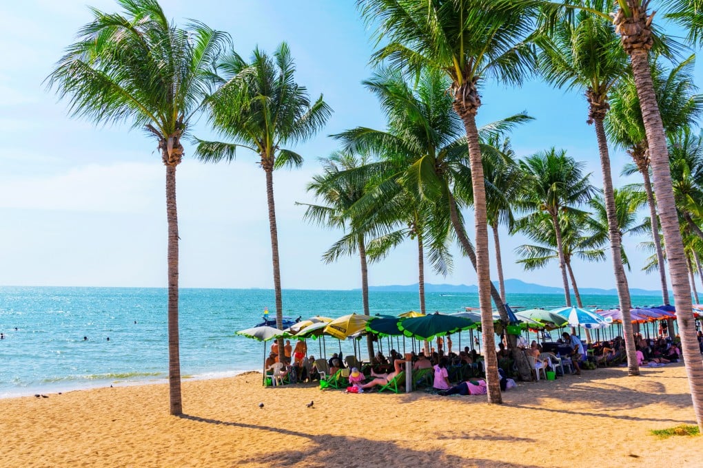 A British BASE jumper was killed when his parachute failed to open during a social media stunt near Pattaya Beach in Thailand. Photo: Shutterstock