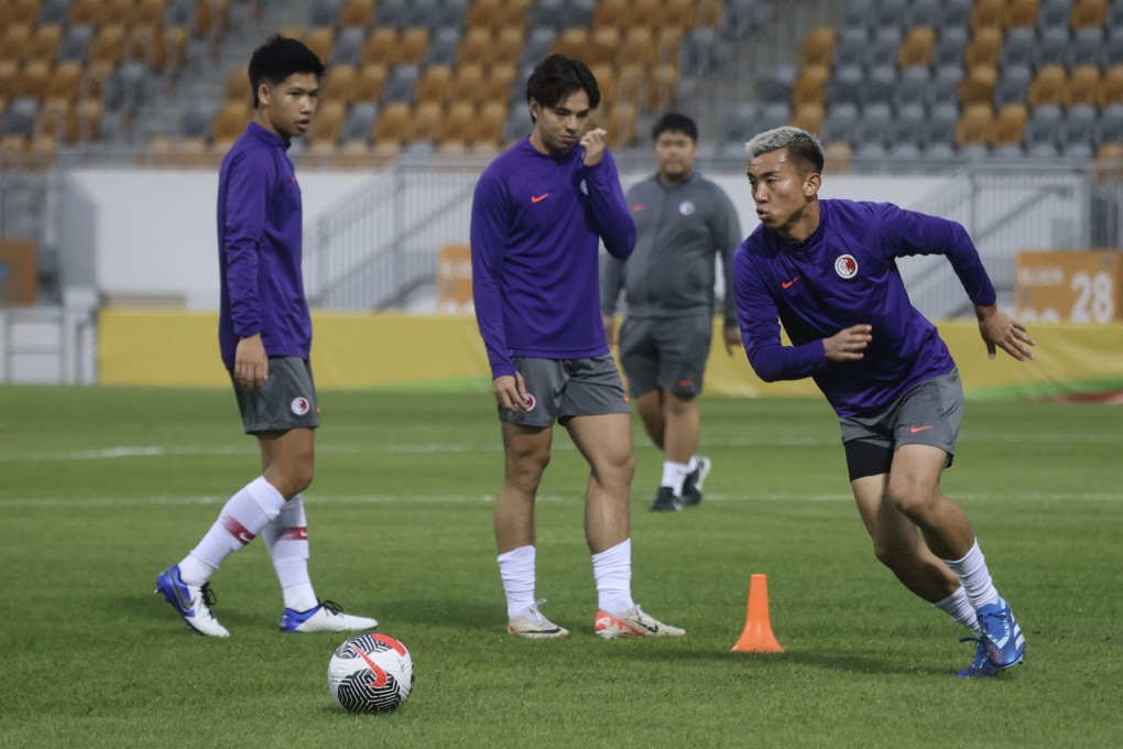 Li Ngai-hoi (right) is among the Hong Kong Asian Cup players who could figure against Guangdong. Photo: Jonathan Wong