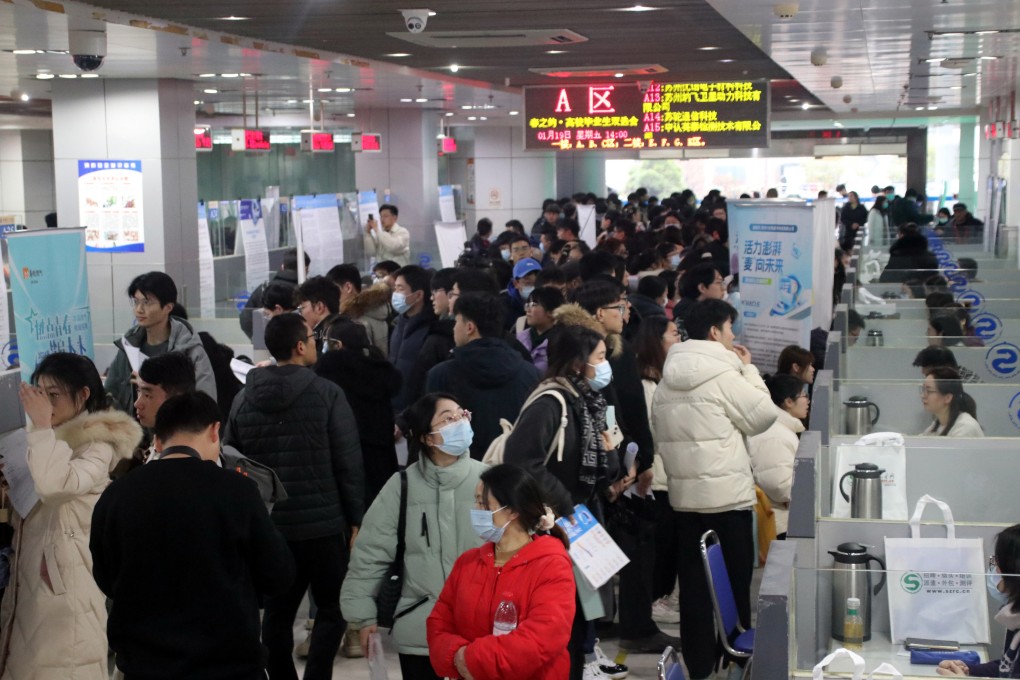 Average monthly salary in 38 major Chinese cities dropped by 1.3 per cent in the fourth quarter of last year, marking the biggest quarterly drop since 2016, according to online recruitment platform Zhilian Zhaopin. Photo: Getty Images