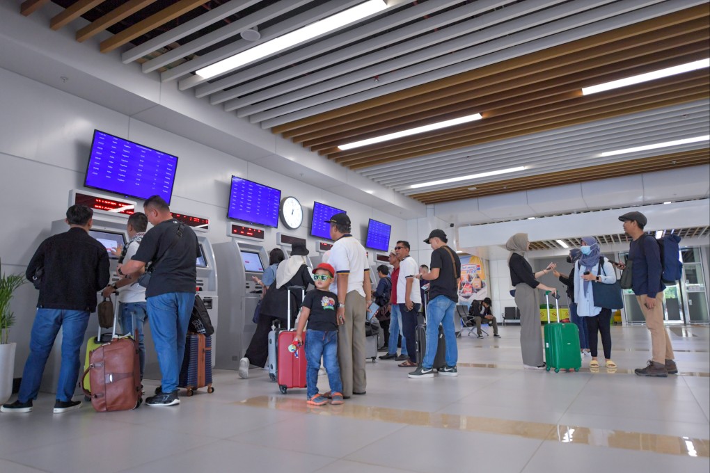 China’s Caixin/S&P Global services purchasing managers’ index (PMI) edged down to 52.7 in January from 52.9 in December, data released on Monday showed. Photo: Xinhua