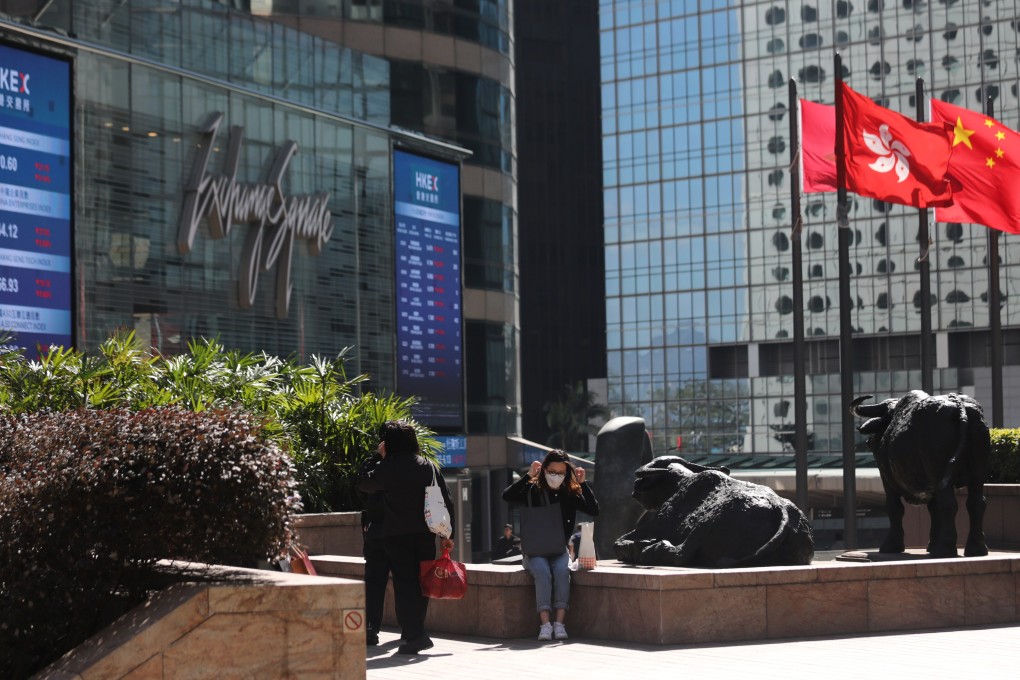 Bull sculptures outside the Exchange Square in Central, where the Hong Kong stock exchange is located. Photo: Xiaomei Chen