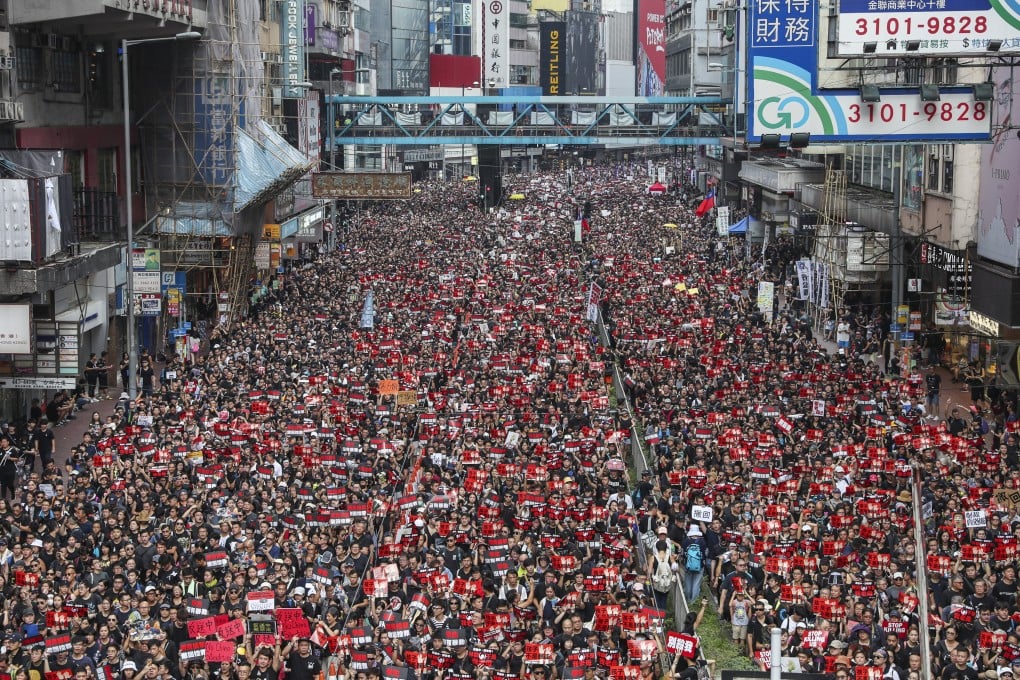 Anti-extradition bill protesters flood East Point Road in Causeway Bay. A prosecution witness has told the court that Jimmy Lai’s Apple Daily published a comic to encourage protests in 2019. Photo: Sam Tsang