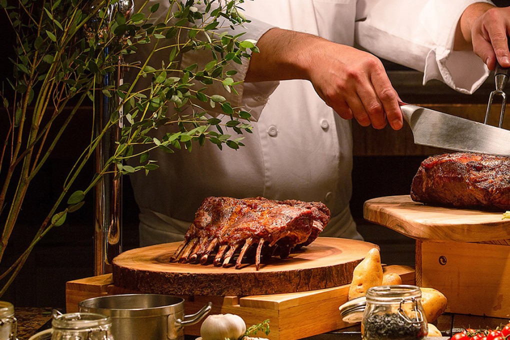 The Café - Carving Station