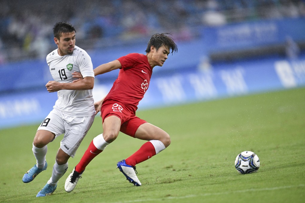Accomplished defender Ellison Tsang (right) chose to leave Hong Kong to study for a physiotherapy degree in England. Photo: Xinhua