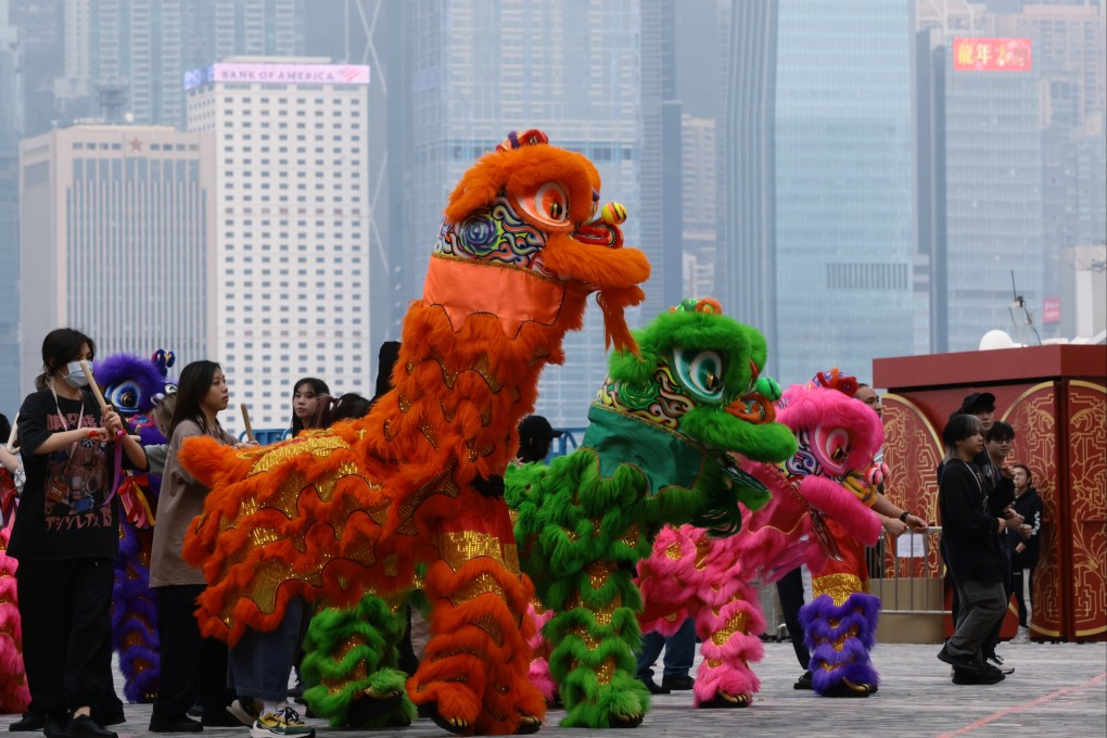 Performers rehearse at Tsim Sha Tsui before the on February 4 before the Cathay International Chinese New Year Night Parade in Tsim Sha Tsui, which was held on the first day of the Year of the Dragon. Photo: May Tse