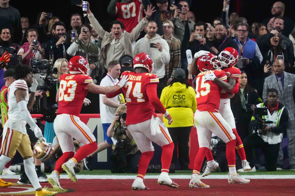 Kansas City Chiefs wide receiver Mecole Hardman Jr. (right) celebrates his touchdown with quarterback Patrick Mahomes (15): Photo: USA Today Sports