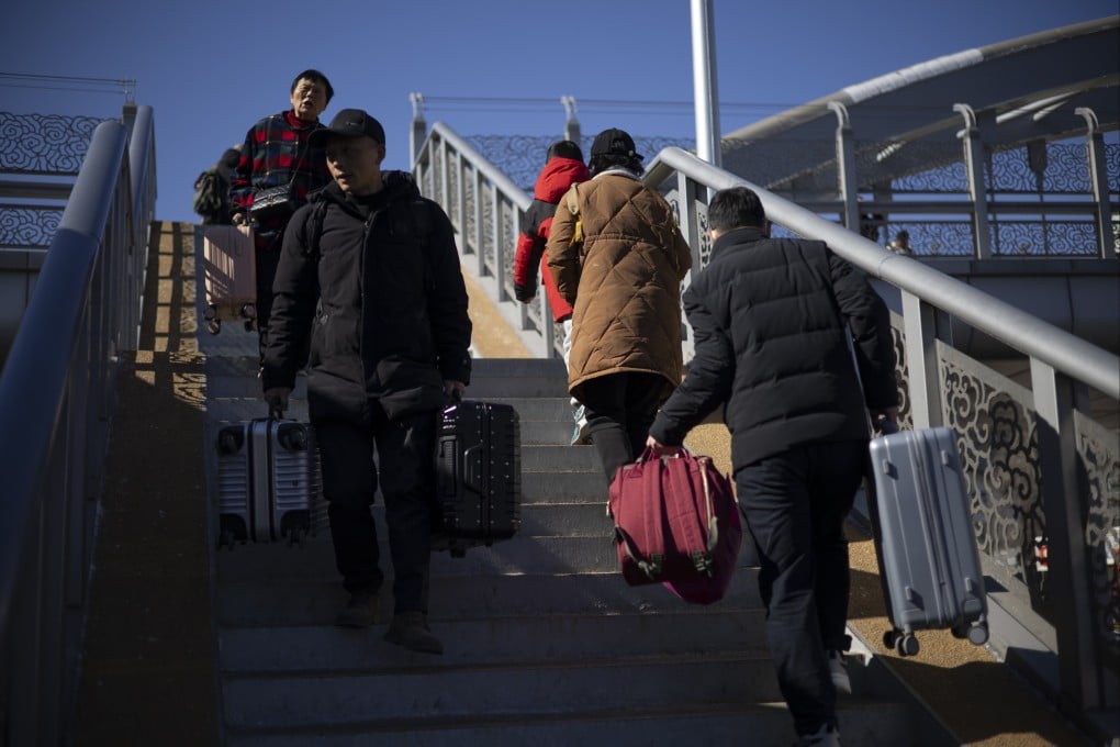 Chinese travellers are on the move as the Lunar New Year holiday draws to a close. Photo: EPA-EFE