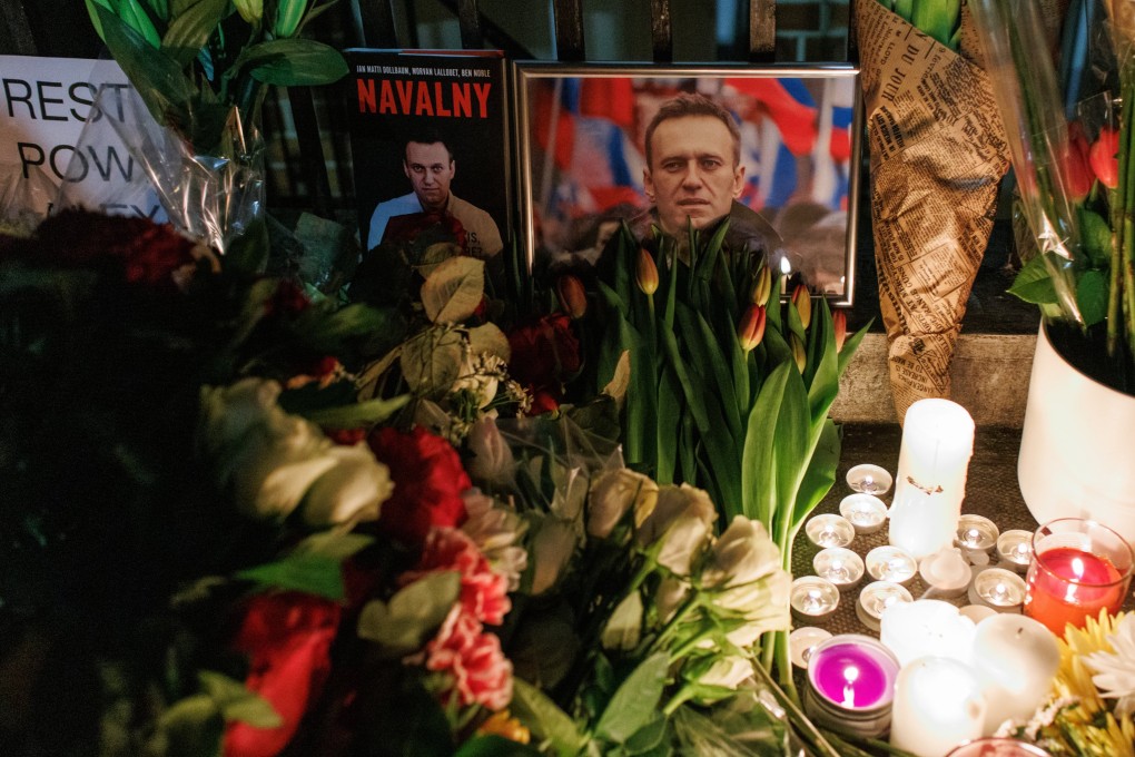 A floral tribute to mourn Russian opposition leader Alexei Navalny, outside the Russian embassy in London. Photo: EPA-EFE
