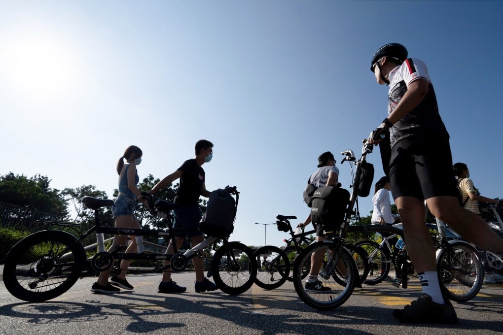 Cyclists should receive proper training before taking to the road, an academic says. Photo: Winson Wong