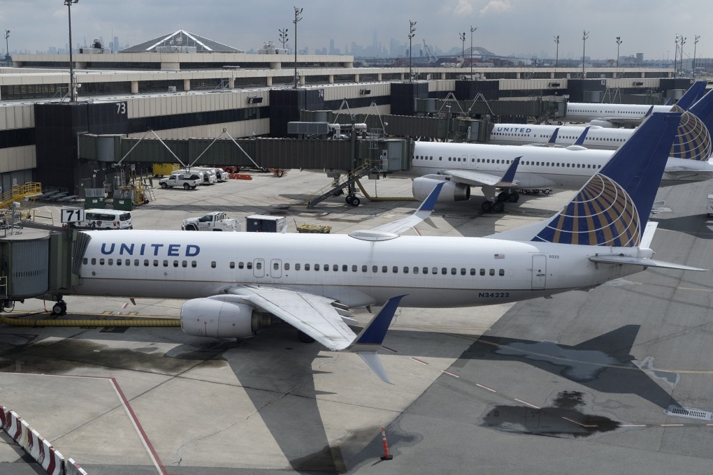 United Airlines diverts flight after passengers spot chips in wing of