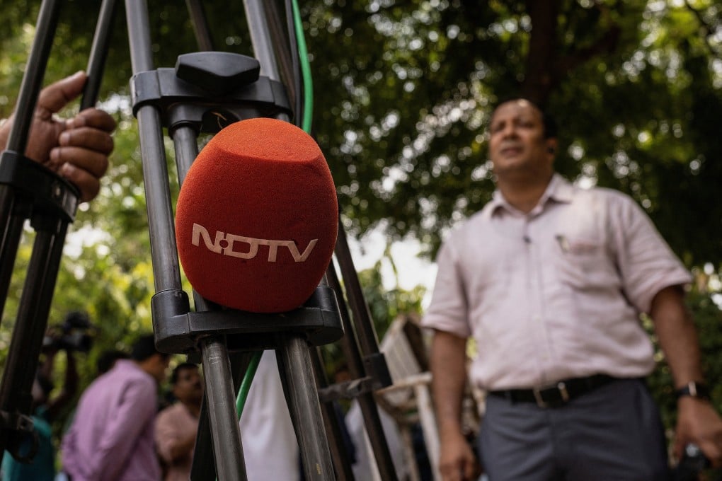 An NDTV microphone is seen on a tripod at a roadside in New Delhi. Ahead of national elections, the channel akin to India’s CNN has morphed into a government mouthpiece, according to current and former employees. Photo: Reuters