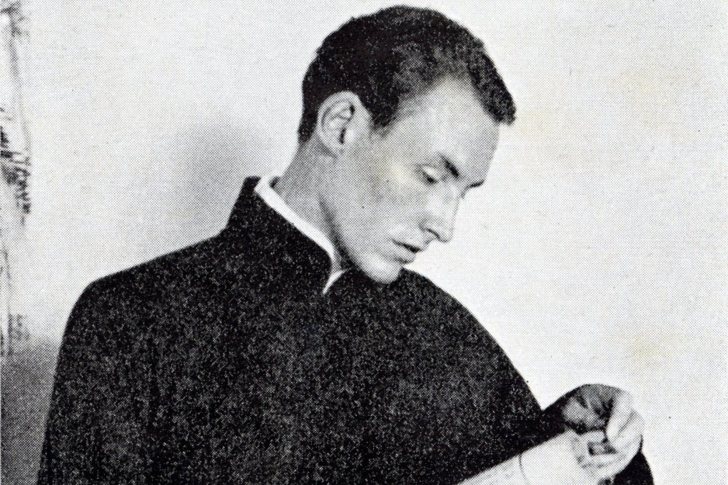 Adrian Paterson, a British teacher at Hong Kong University in the 1930s, inspired those he taught with his enthusiasm and eccentricity. But his life was later cut short by a freak accident in Cairo. Photo: Hong Kong University